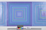 1970er: Kollektion "arte 3", Karree-Tapete. Dekortapete mit abstrakten Ornamentquadraten mit blau-violetten feinen Linien