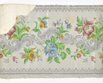 Bordüre mit stilisiertem Volutenband und Blütenranke